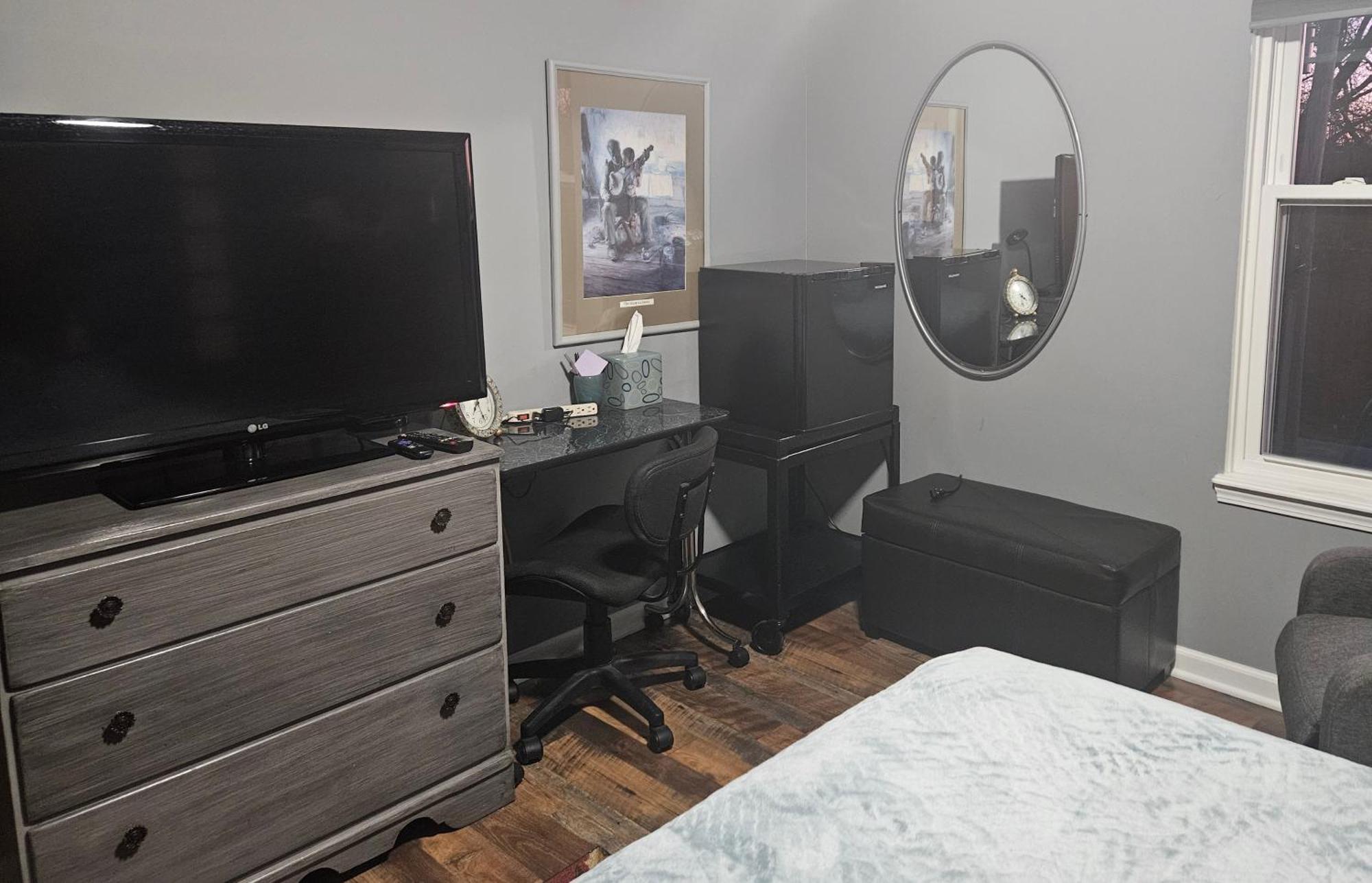 Indys Hidden Gem Apartment Индианаполис Екстериор снимка
